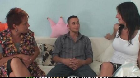 Dejé al chico con mi madre y eligieron