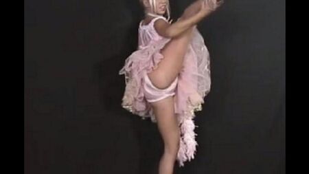 Bailes rusos y excita a todos