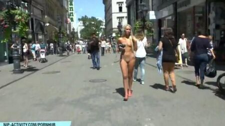 Chick hace alarde de su coño