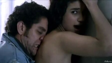 Escena de sexo anal duro con una famosa