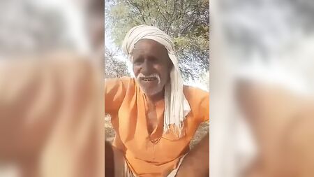 Un anciano indio sin circuncidar