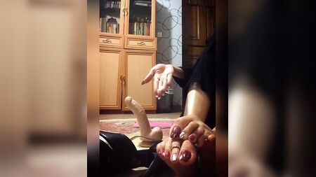 Una amante iraní enseña a llevar el hiyab (medias de rejilla)