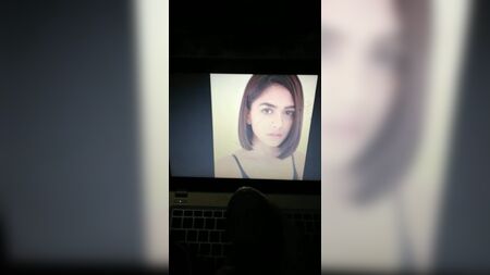 MRunal Thakur y homenaje