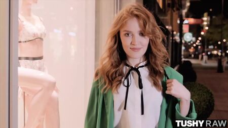 TUSHYRAW: La elegante y sensual Jia Lissa es una auténtica fanática del sexo anal
