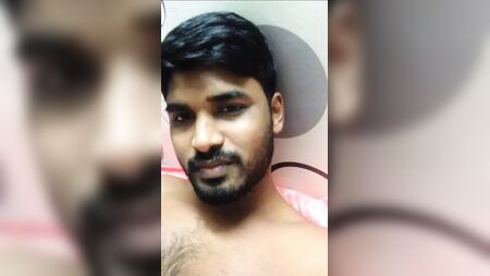 Escena de desnudo gay tamil muy caliente
