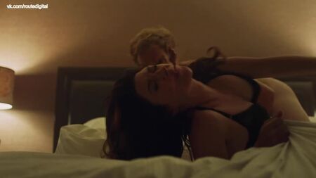 Amy Pietz desnuda - You're the Worst (2017) T4E8 HD 1080 Web HD 1080p Ver online / Amy Pietz - Eres lo peor