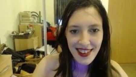 Chica del norte de Inglaterra de clase baja en directo, desnuda