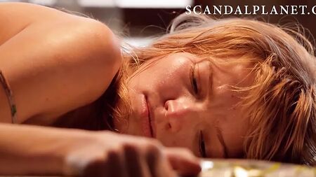 Recopilación de escenas de sexo con Sasha Luss desnuda