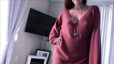 Una madre italiana muy sexy se acuesta con el mejor amigo de su hijastro - Artemisia Love