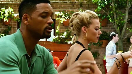 Margot Robbie desnuda y escenas de sexo con primeros planos