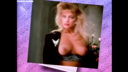 Erika Eleniak desnuda - Perfil de la Playmate de julio de 1989 de Playboy. Ver en línea
