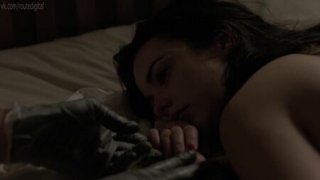 Gemma McCorry, Laura Donnelly desnudas - The Fall, temporada 1 (2013) HD 1080p Ver online