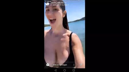 CATERINA MILICCHIO. ¡Uy, tetas grandes en Instagram!