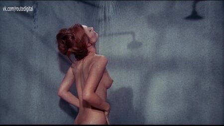 Judith Brown, Pam Grier, Roberta Collins, Christiane Schmidtmer, Pat Woodell desnudas - The Big Doll House (EE. UU., 1971) 1080p Ver