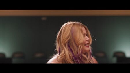 Meghan Rienks, Sasha Pieterse, Karrueche Tran desnudas - The Honor List (2018) HD 1080p Ver online
