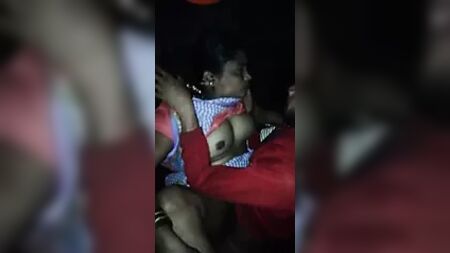 Una señora de Mangalwad que habla marathi