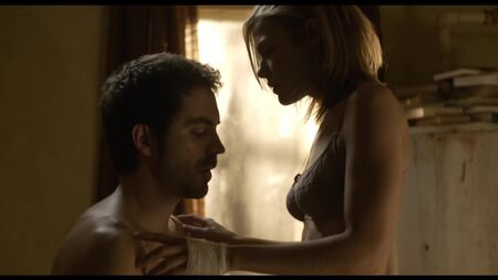 Kiele Sánchez, muy sexy - 30 días de oscuridad - Días oscuros (2010) HD 1080p