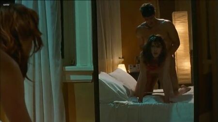 Lauren Lee Smith - Lauren Lee Smith desnuda en «Lie With Me» (2005)