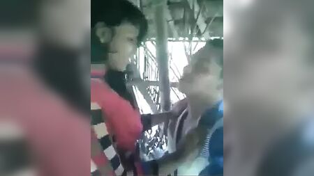 MMS de novios de pueblos desi