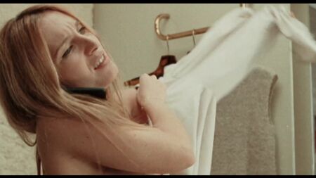 Annabelle Dexter-Jones desnuda - Cecile al teléfono (2017) HD 1080p Ver en línea / Аннабелль Декстер-Джонс