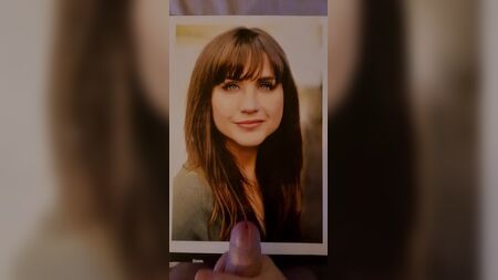 Natasia Demetriou rinde homenaje