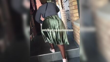 Neria Fumane, una puta sudafricana gorda y con michelines