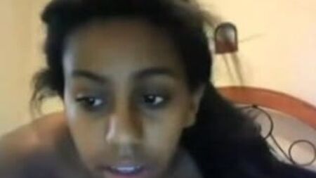 Masturbación de una chica negra