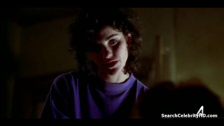 Amy Brenneman - NYPD Blue - Temporada 1, episodio 2 (1993)