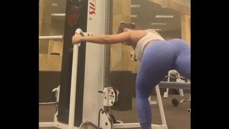 Jacqueline Petzak: Rutina de entrenamiento para glúteos y piernas de una modelo de fitness sexy