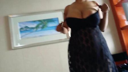 Un vídeo corto, unas tetas enormes