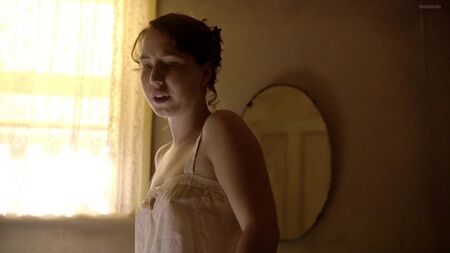 Danielle Cormack desnuda - Underbelly (2011), temporada 4, episodio 1 - 1080p