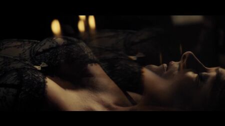 Sidse Babett Knudsen, Chiara D'Anna - El duque de Borgoña (2014) Sidse Babett Knudsen, Chiara D'Anna - El duque de Borgoña