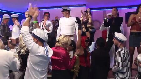 Crucero: escena de sexo 1