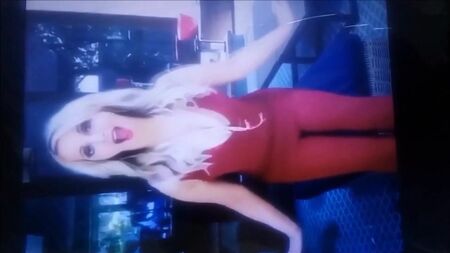 Tara Strong: Pechos que se balancean, JOI y cuenta atrás - Tributo con eyaculación de SoP