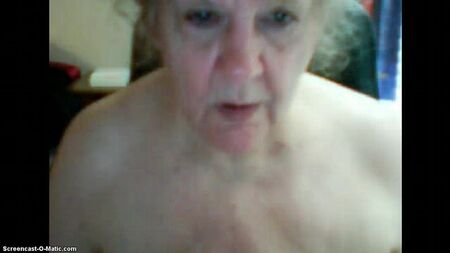 abuelita en la cámara