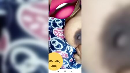Una tía de Chennai, pechos grandes tamiles