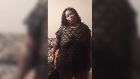 El culo más enorme de una Ssbbw que he visto nunca. Me lo quiero follar
