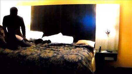 VÍDEO AMATEUR: MAMADAS Y FOLLADAS CON UN PENE NEGRO (UN CLÁSICO DE TXBBC)