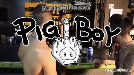 Bar Pig en GayPorno