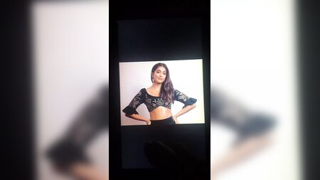 Pooja Hegde: Homenaje con eyaculación y gemidos intensos 01