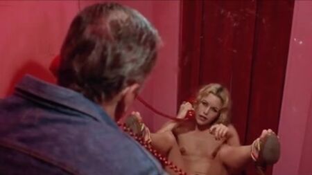 Season Hubley desnuda Linda Morell desnuda