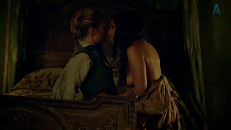 Jessica Parker Kennedy - Black Sails, temporada 1, episodio 1 (2014)