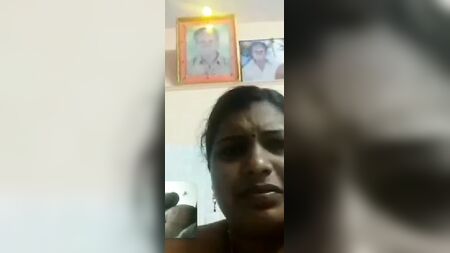 Parejas tamilas muy atractivas en su primera vez en un chat de sexo por vídeo