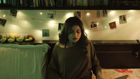 Sauraseni Maitra - Sati sintético (2019)