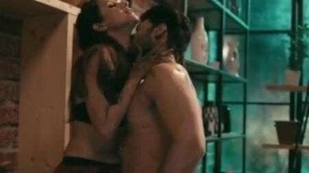 Escenas de sexo de Subha Rajput