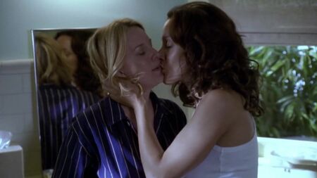 Laurel Holloman y Jennifer Beals - The L Word 04