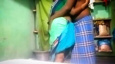 Foto de espaldas de una señora india