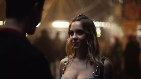 El orgasmo de Sydney Sweeney - Euphoria, temporada 1, episodio 4 (sin música)