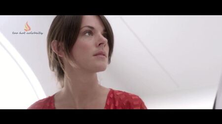 Sarah Butler - Moontrap: Objetivo Tierra 2017