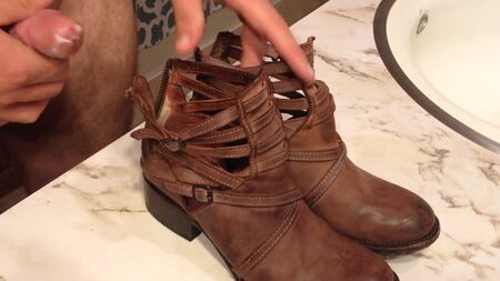 Las malditas botas grunge «Freebird» de Steve Madden de mi mujer